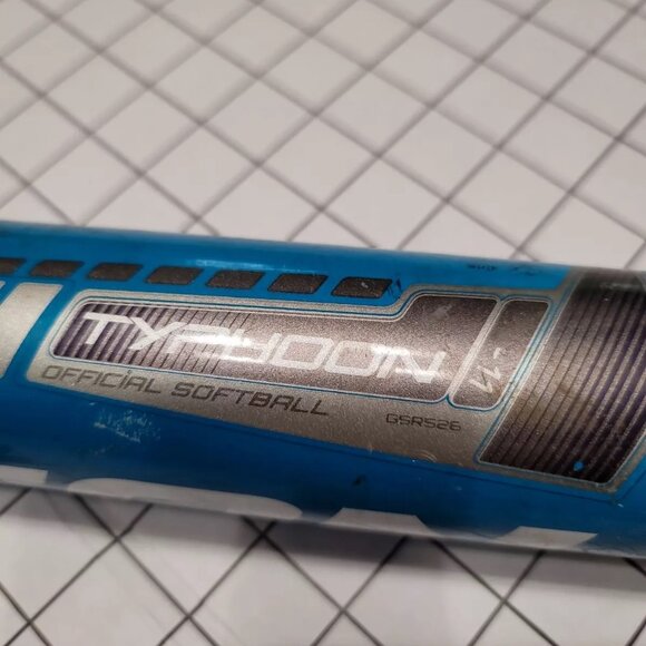 Easton Typhoon 7046 Aircraft Alloy Fastpitch Softball FP13TY 30" 19oz baseball - Picture 6 of 13